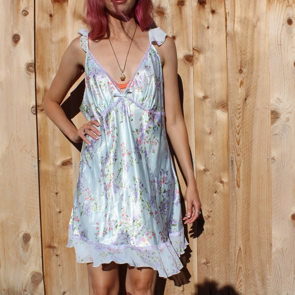 Vintage Floral 2 Piece Slip Dress π + Sheer Robe - Picture 3 of 16
